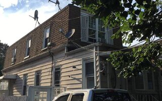 48-10 65th St, Woodside, NY 11377