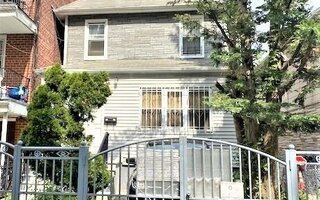 48-21 91st St, Elmhurst, NY 11373