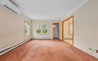 48-67 187th St, Fresh Meadows, NY 11365