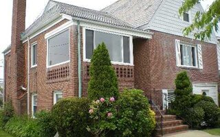 48 Lester Ave, Freeport, NY 11520