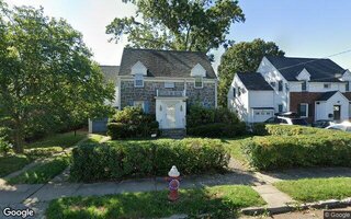 48 Wright Ave, Malverne, NY 11565