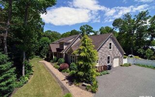 484 N Country Rd, Miller Place, NY 11764