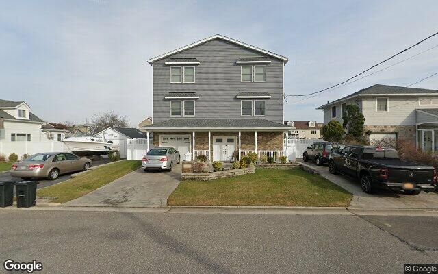 485 West Dr, Copiague, NY 11726