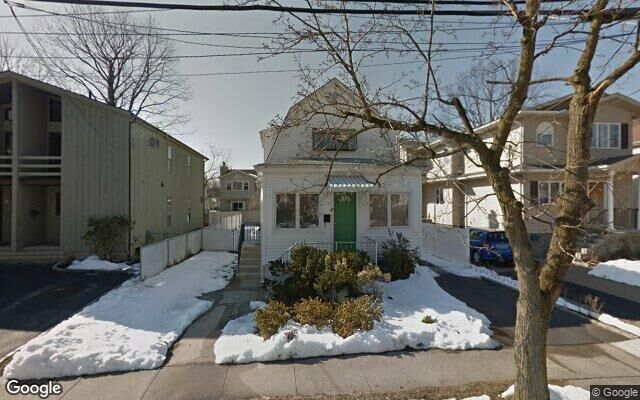 49 Dunwood Rd, Port Washington, NY 11050