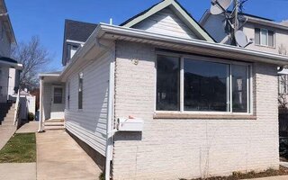 49 Foch Ave, Staten Island, NY 10305