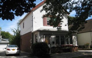 49 Mckee St, Floral Park, NY 11001