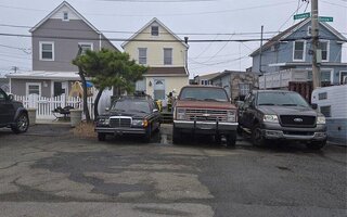 5 Bayview Ave, Howard Beach, NY 11414