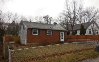 5 Butler Pl, Northport, NY 11768