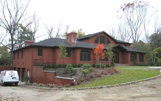 5 Chestnut Ct, Old Westbury, NY 11568