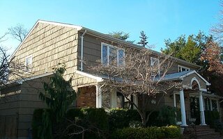 5 Fir Ln, Woodmere, NY 11598