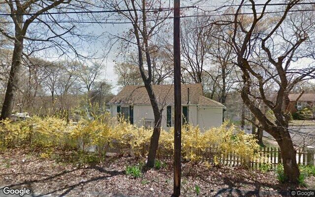 5 Friendship Dr, Rocky Point, NY 11778