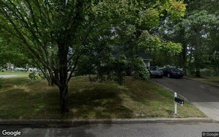 5 Hudson St, Coram, NY 11727