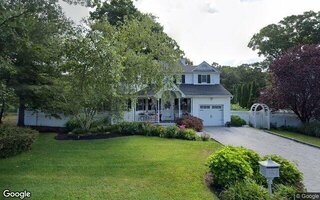 5 Jefferson St, Nesconset, NY 11767