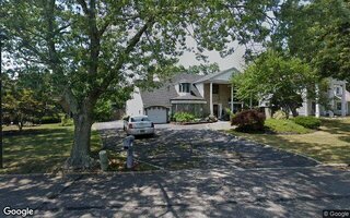 5 Mount Logan Ct, Farmingville, NY 11738
