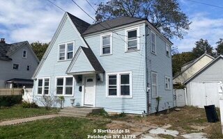 5 Northridge St, Patchogue, NY 11772