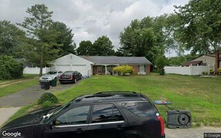 5 Orleans Grn, Coram, NY 11727