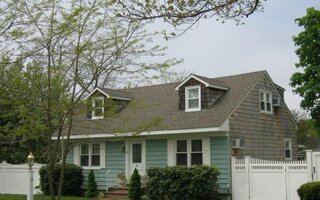 5 Roosevelt Blvd, Massapequa, NY 11758