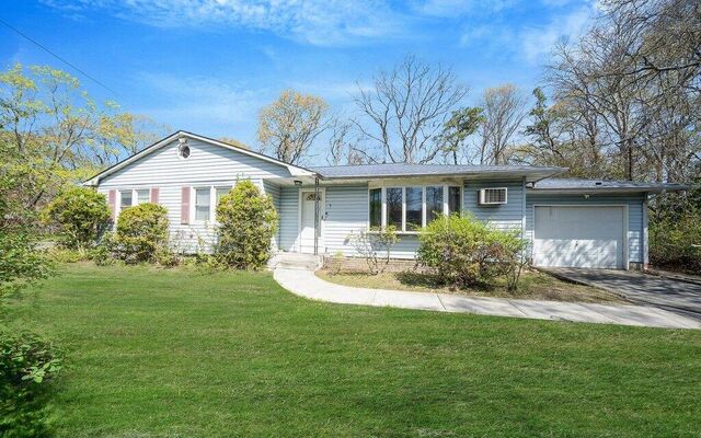 5 Stuart Rd, Shirley, NY 11967 (Yard)