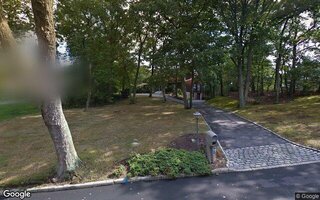 5 Talburn Ln, Dix Hills, NY 11746