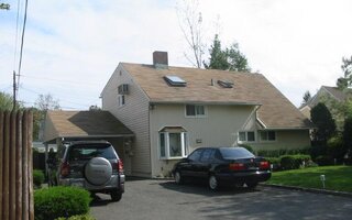 5 Wildwood Ln, Wantagh, NY 11793
