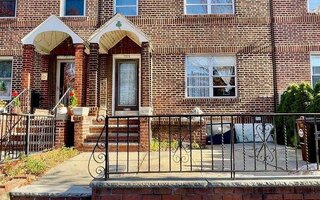 50-29 48th St, Woodside, NY 11377