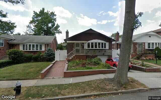 50-48 212th St, Oakland Gardens, NY 11364