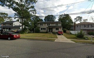 50 Bretton Rd, Hauppauge, NY 11788