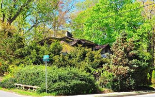 50 Cedar St, Stony Brook, NY 11790