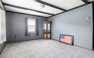 50 Sycamore Ln, Levittown, NY 11756