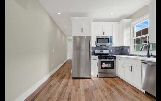 503 E 49th St, Brooklyn, NY 11203