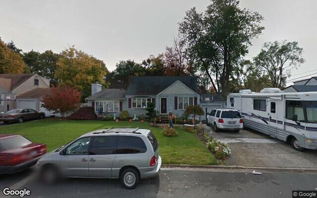 509 11th St, West Babylon, NY 11704