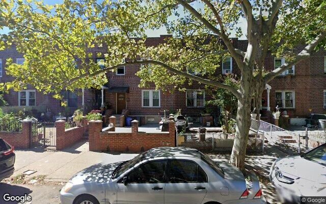 51-62 48th St, Woodside, NY 11377