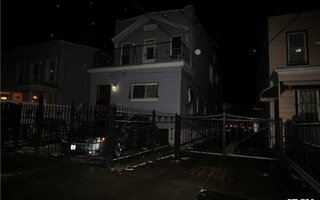 51 Chestnut St, Brooklyn, NY 11208
