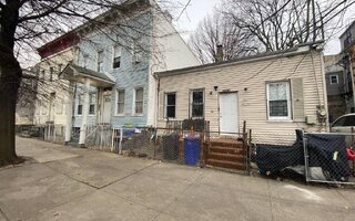 51 Hill St, Brooklyn, NY 11208