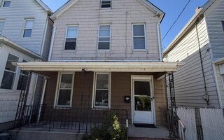 51 Lynhurst Ave, Staten Island, NY 10305