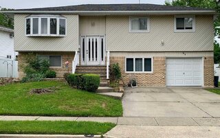 51 Mason Ln, Levittown, NY 11756