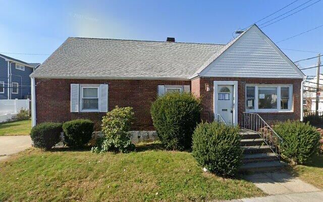 51 Vinton St, Long Beach, NY 11561 (House View)