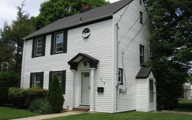 515 Maple St, West Hempstead, NY 11552