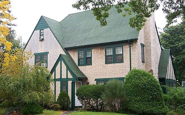 52 Fairway Dr, Hempstead, NY 11550