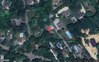 52 Meeting House Rd, Westhampton Beach, NY 11978