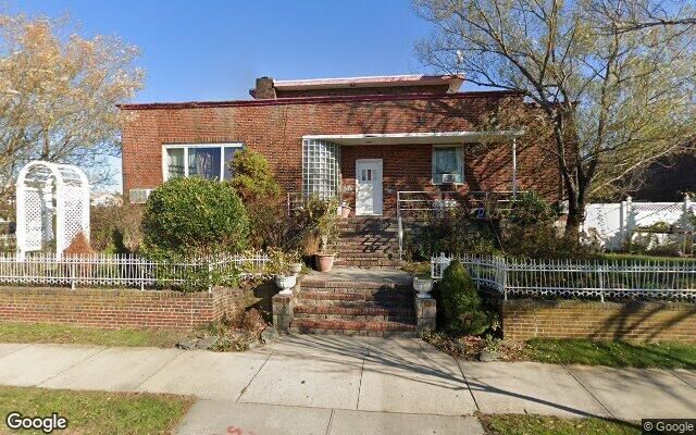 520 Laurelton Blvd, Long Beach, NY 11561