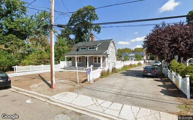 523 Cedar St, West Hempstead, NY 11552