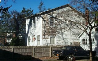 523 Cedar St, West Hempstead, NY 11552