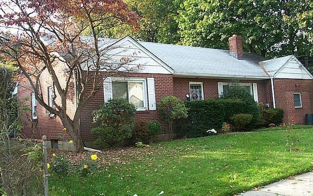 524 Decatur St, Uniondale, NY 11553