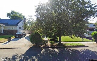 525 Croydon Rd, Elmont, NY 11003