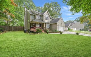 528 Rowlinson Dr, Shirley, NY 11967