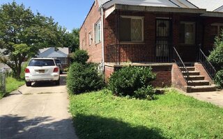 53-50 61st St, Maspeth, NY 11378
