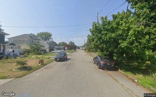 53 Lee Ave, Patchogue, NY 11772