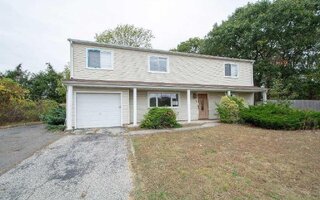 53 Bette Ann Dr, Centereach, NY 11720