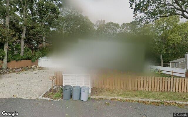 53 Champlin St, Ronkonkoma, NY 11779